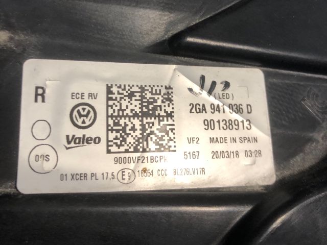 bontott VW T-ROC Jobb Fényszóró