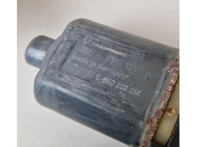 bontott VW T-ROC Jobb hátsó Ablakemelő Szerkezet (Elektromos)