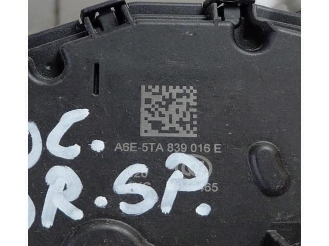 bontott VW T-ROC Jobb hátsó Ajtózár