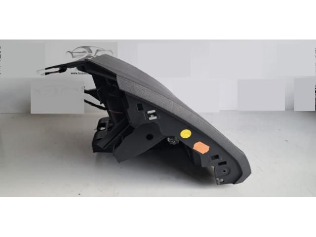 bontott VW T-ROC Kesztyűtartó