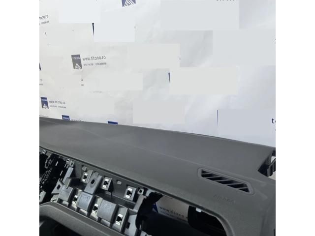 bontott VW T-ROC Műszerfal Héj