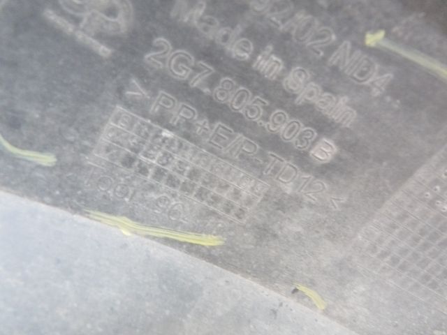 bontott VW TAIGO Első Lökhárító Alsó (Műanyag)