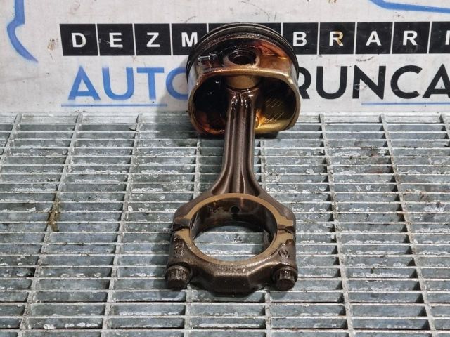 bontott VW TIGUAN Dugattyú