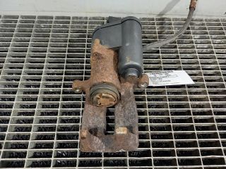 bontott VW TIGUAN Jobb hátsó Féknyereg Munkahengerrel