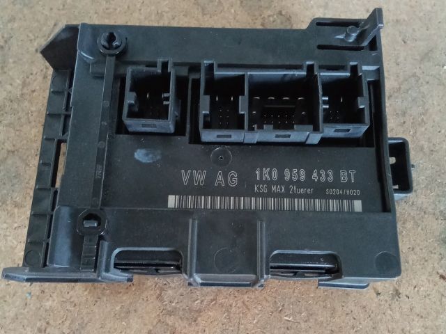 bontott VW TIGUAN Komfort Elektronika