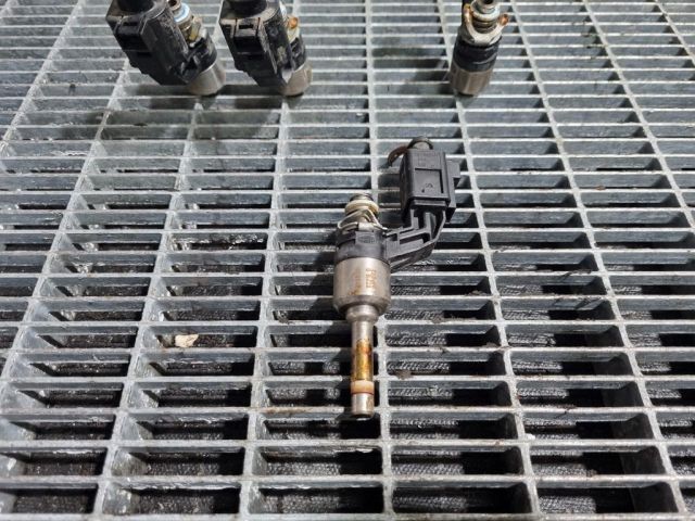 bontott VW TIGUAN Porlasztó (1 db)