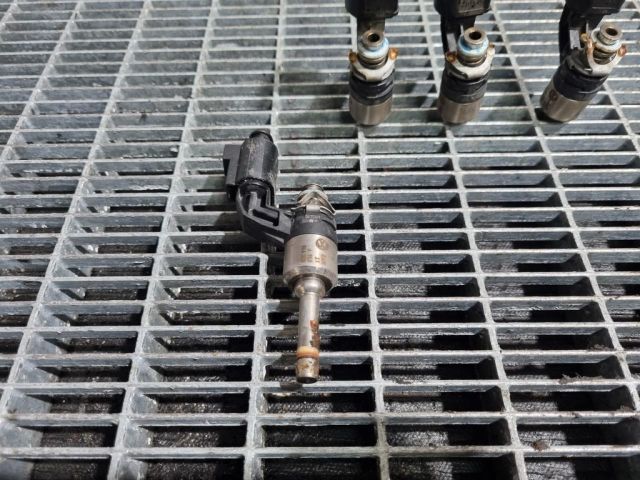 bontott VW TIGUAN Porlasztó (1 db)