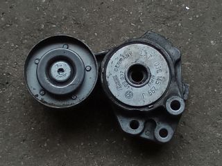 bontott VW TIGUAN Szíjfeszítő Görgő