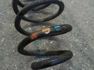 bontott VW TIGUAN Bal első Rugó