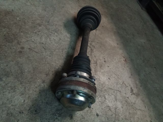 bontott VW TIGUAN Bal Féltengely