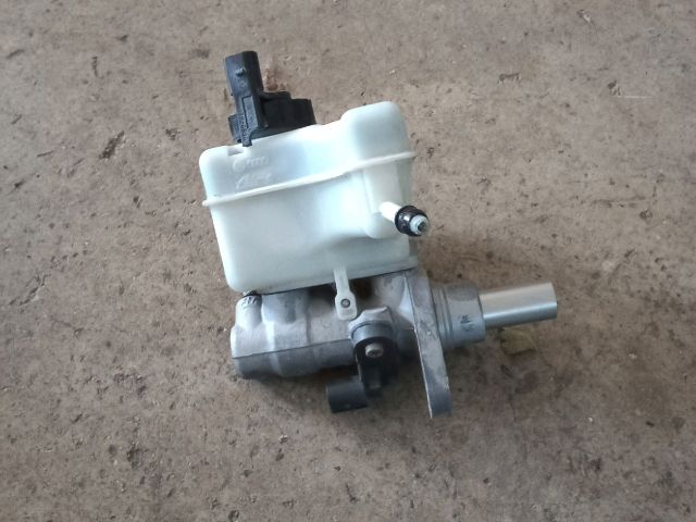 bontott VW TIGUAN Főfékhenger