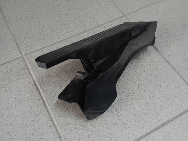 bontott VW TIGUAN Gázpedál (Elektromos)