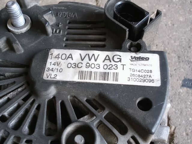 bontott VW TIGUAN Generátor