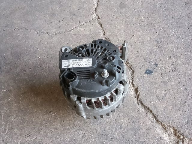 bontott VW TIGUAN Generátor