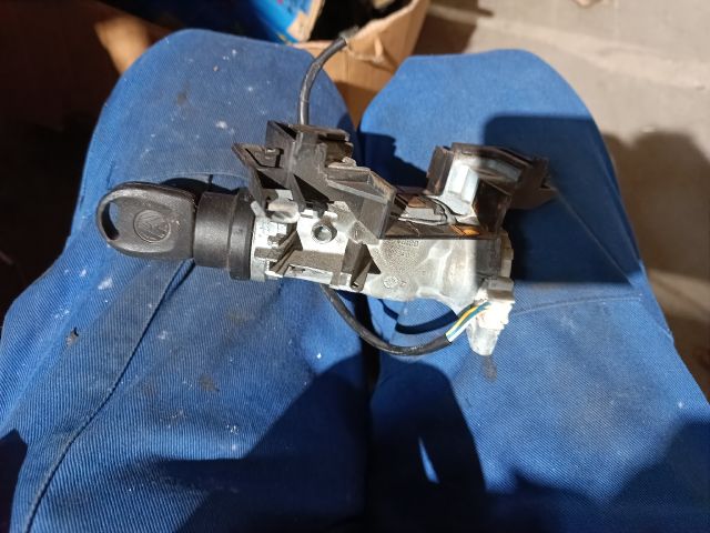 bontott VW TIGUAN Gyújtáskapcsoló