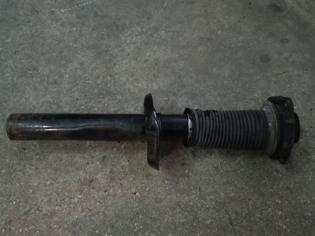 bontott VW TIGUAN Jobb első Lengéscsillapító