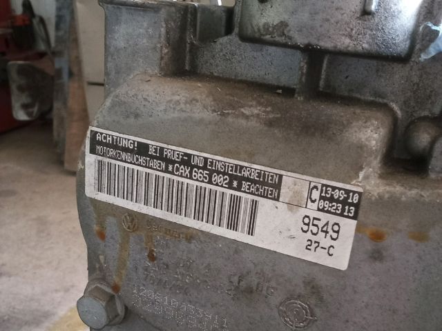 bontott VW TIGUAN Motor (Fűzött blokk hengerfejjel)