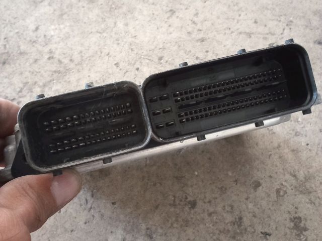 bontott VW TIGUAN Motorvezérlő