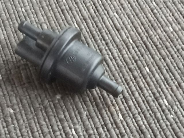 bontott VW TIGUAN Tankszellőztető Szelep