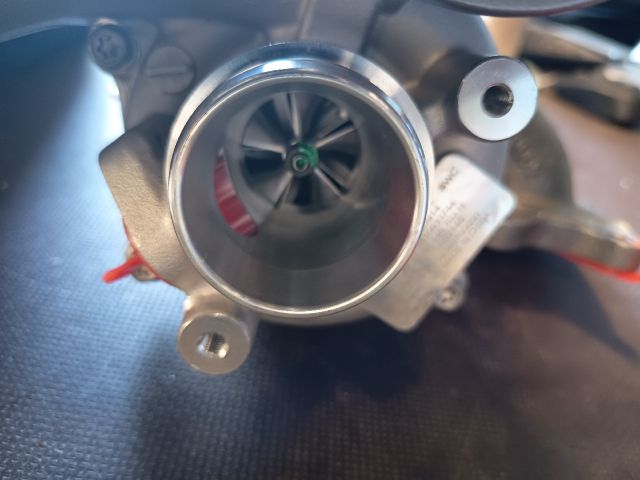 bontott VW TIGUAN Turbó