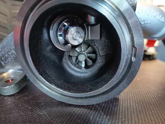 bontott VW TIGUAN Turbó