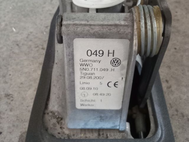 bontott VW TIGUAN Váltó Bowden