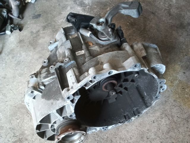 bontott VW TIGUAN Váltó (Mechanikus)