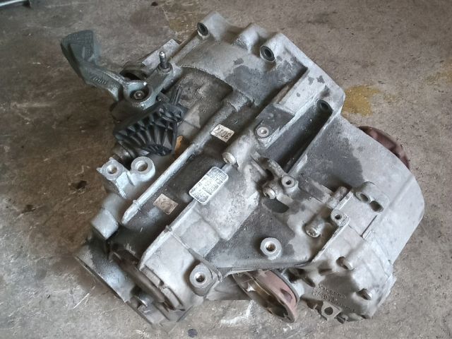 bontott VW TIGUAN Váltó (Mechanikus)