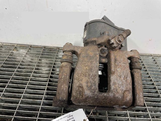 bontott VW TIGUAN Bal hátsó Féknyereg Munkahengerrel