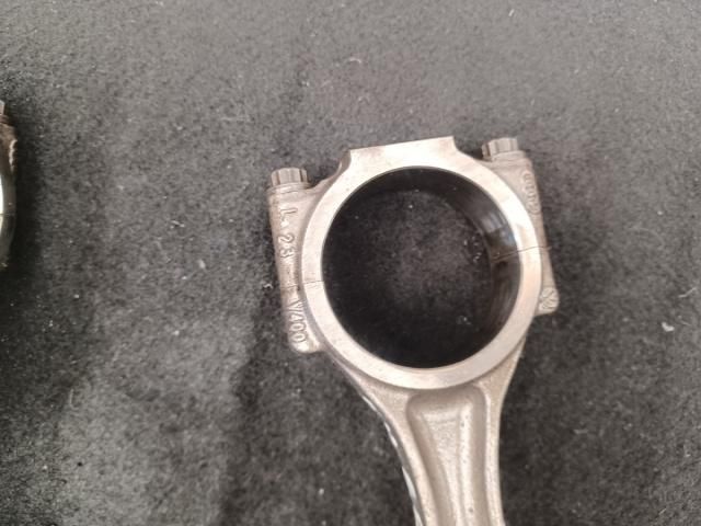 bontott VW TIGUAN Dugattyú