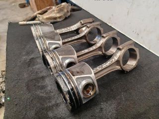 bontott VW TIGUAN Dugattyú