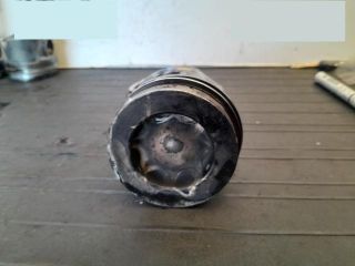 bontott VW TIGUAN Dugattyú