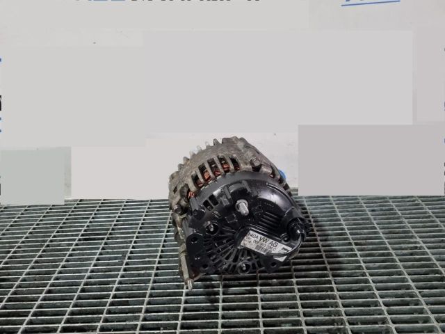 bontott VW TIGUAN Generátor