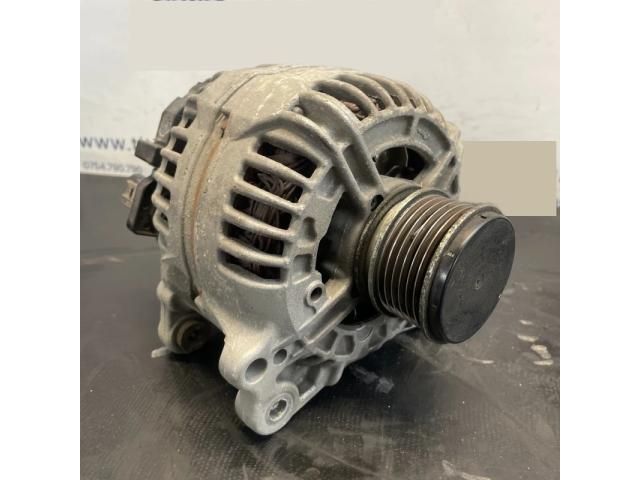 bontott VW TIGUAN Generátor