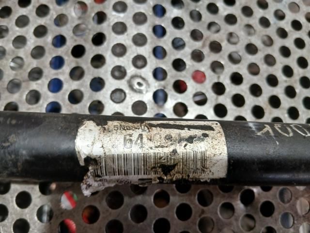 bontott VW TIGUAN Jobb Féltengely