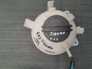 bontott VW TIGUAN Kiegyenlítő Tartály