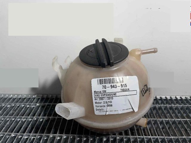 bontott VW TIGUAN Kiegyenlítő Tartály