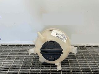 bontott VW TIGUAN Kiegyenlítő Tartály