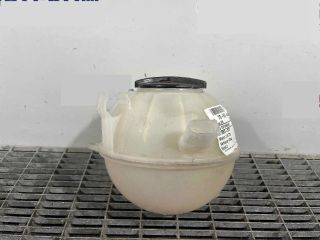 bontott VW TIGUAN Kiegyenlítő Tartály