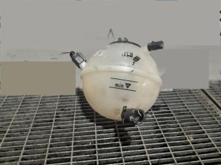 bontott VW TIGUAN Kiegyenlítő Tartály