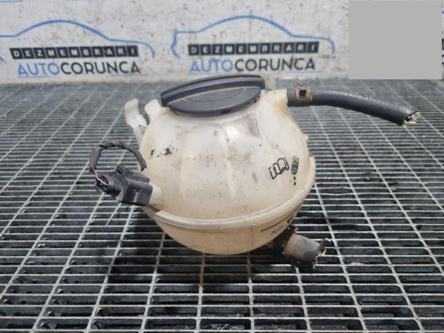 bontott VW TIGUAN Kiegyenlítő Tartály