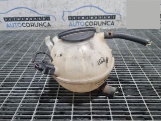 bontott VW TIGUAN Kiegyenlítő Tartály