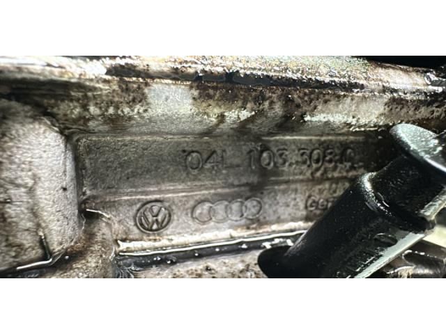 bontott VW TIGUAN Motor (Fűzött blokk hengerfejjel)