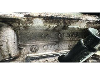 bontott VW TIGUAN Motor (Fűzött blokk hengerfejjel)