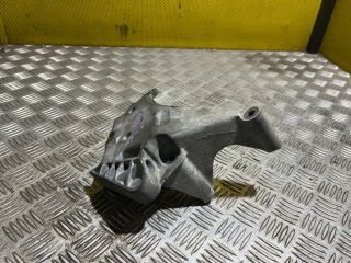 bontott VW TIGUAN Motor Tartó Bak Jobb