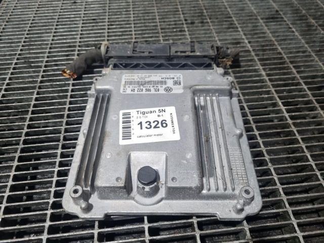 bontott VW TIGUAN Motorvezérlő