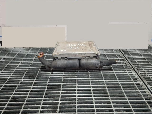 bontott VW TIGUAN Motorvezérlő