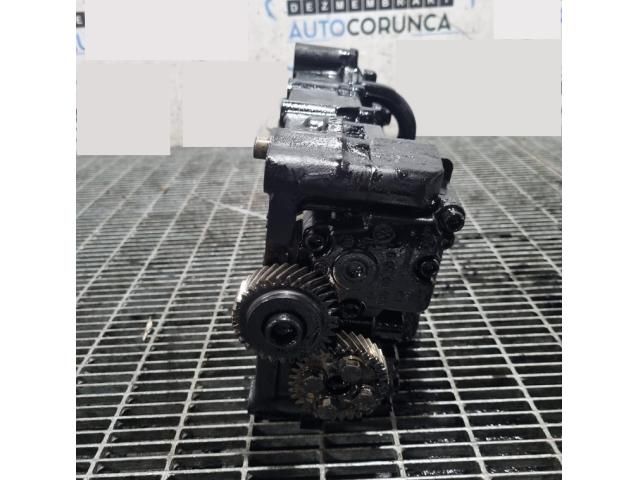 bontott VW TIGUAN Olajszivattyú