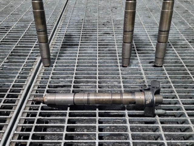 bontott VW TIGUAN Porlasztó (1 db)