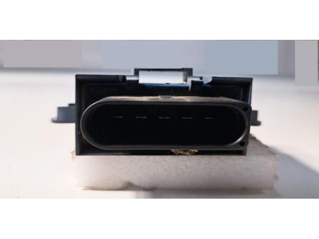 bontott VW TIGUAN Üzemanyag Szivattyú Relé